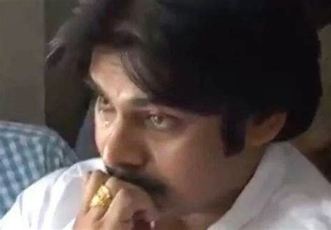 Pic Proof: Tears in Pawan Kalyan's eyes! - Telugu Cinema Samacharam