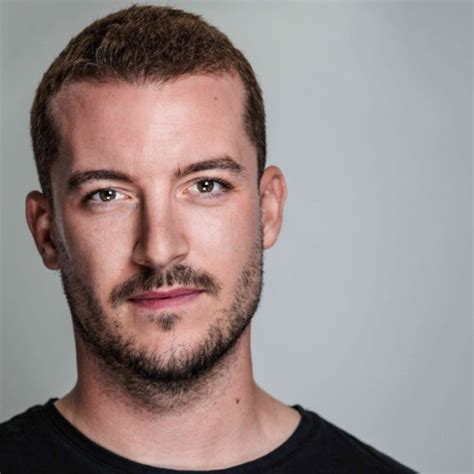 Charlie - English teacher - ₹5719/h