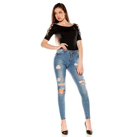 DIY Ripped Jeans The Easy Way! | Femina.in