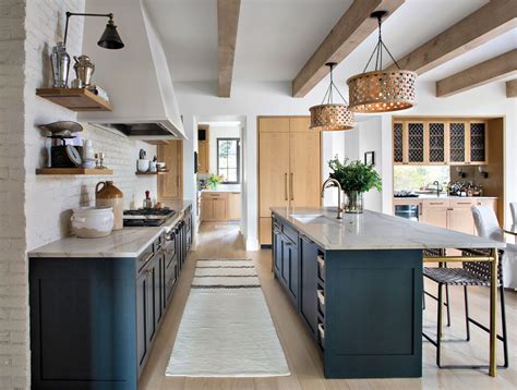 9 dazzling kitchens with no upper cabinets – Artofit