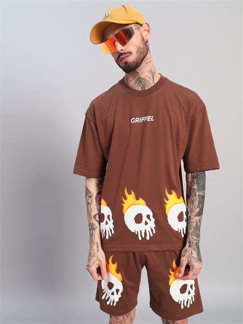 SKULLS OVERSIZED T-SHIRT 💀 – griffel