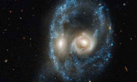Hubble Captures A System Of Colliding Galaxies Ready To Spook You On ...