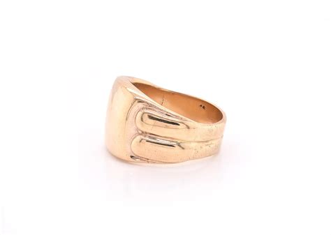 10 Karat Yellow Gold Signet Ring For Sale at 1stDibs | 10 karat gold ...