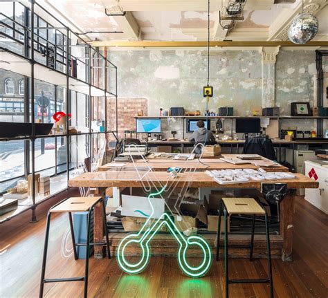 Small Department Store 的图像结果