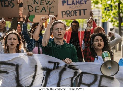 Environmentalist 的图像结果