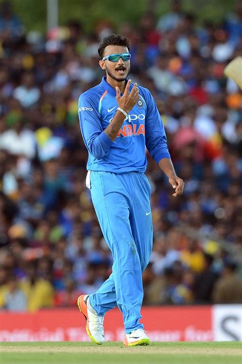 Axar Patel’s Bio, Age, Relationships, Latest Buzz, Photos & Videos