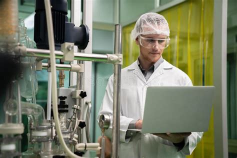 Rezultat imagine pentru Marijuana Extractor Machine