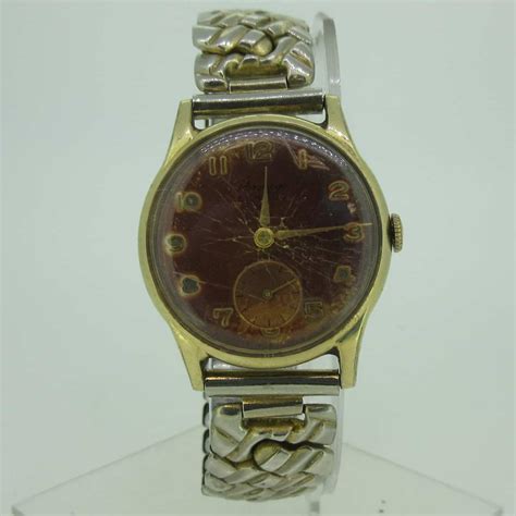 Benrus Watch Value (Identification & Price Guides)