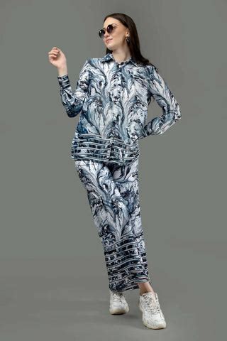 Winter Holiday Outfit Ideas! – neofaa.com