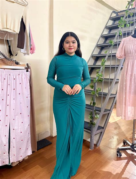 Turtleneck Fitted Gown – Reveal Store