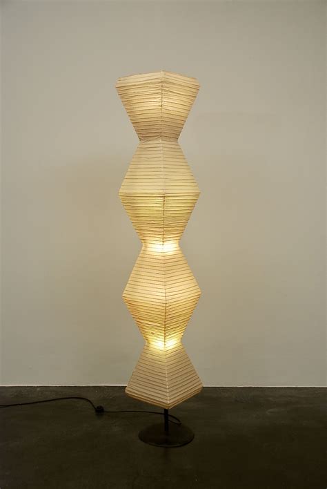 I.Noguchi floor lamp - Polyedre