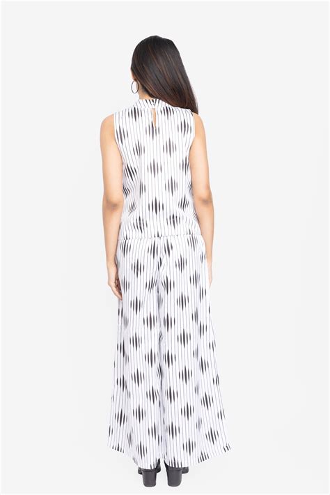 Women’s Monochrome Ripple Co-Ord Set | Sleeveless Top & Pants – RReflekt