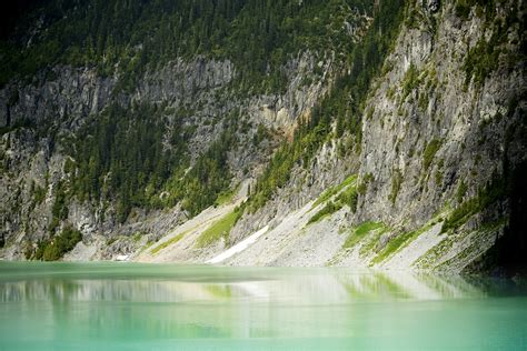 WanderingAway.com : Hiking Blanca Lake