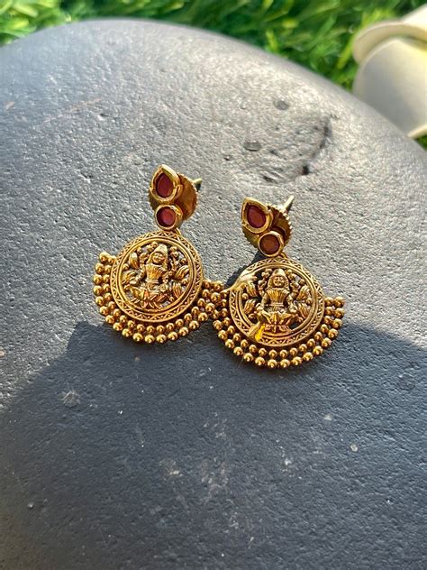 Antique Kemp Lakshmi Earrings – Varsha Designers