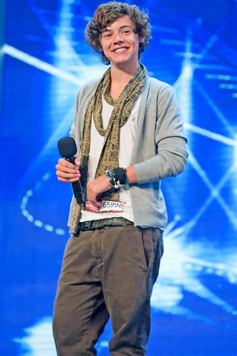 The Shocking Never Before Seen Moment Simon Cowell Stopped Harry Styles' First Song at X Factor ...