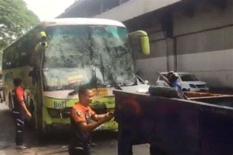 36 sugatan sa banggaan ng bus sa EDSA | ABS-CBN News