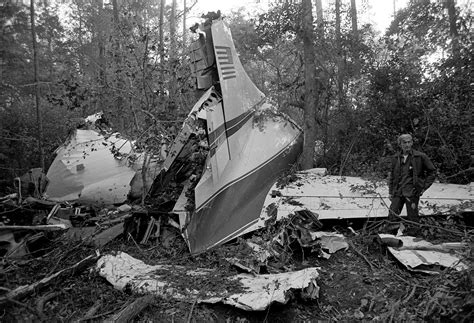 Ronnie Van Zant Plane Crash Site