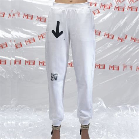 Top Minimal Fashion Brands & Labels Like Bhaane | LBB