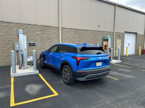 Crestmont Hyundai | Brunswick, OH | EV Station