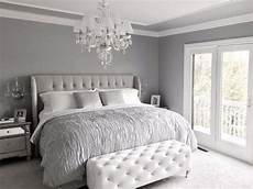 Gray White Bedroom Decor by 10 Calm And Charming All White Bedrooms Master Bedroom Ideas Gray White Bedroom Decor
