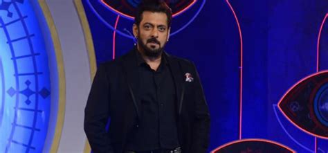 Salman Khan Makes A Smashing Entry In A Black Suit At Big Boss 16 Press ...