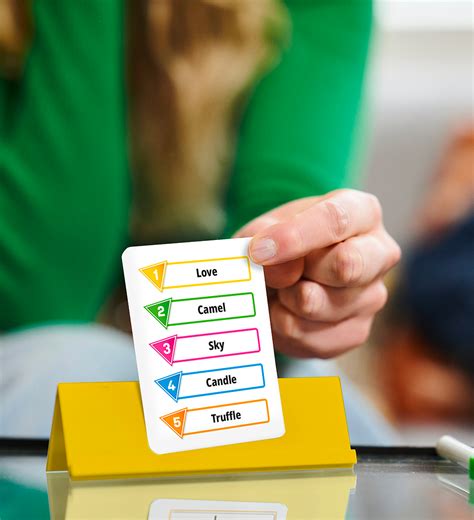 Just One: the ideal cooperative party game for families - Repos Production