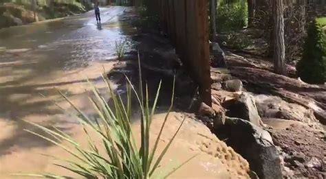 Exploding Beaver Dam 的图像结果