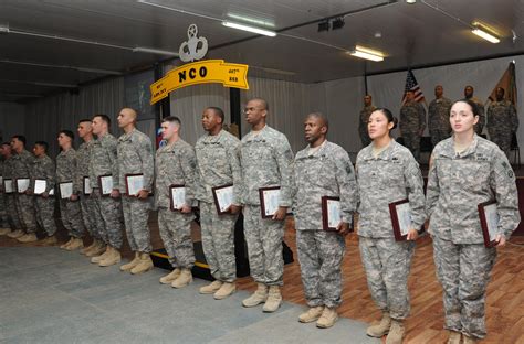 Paratroopers inducted into historic corps | Article | The United States ...