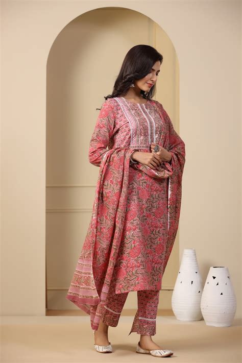 Buy Maheen Mahek Round Neck Pink Block Printed Cotton Kurti Online ...