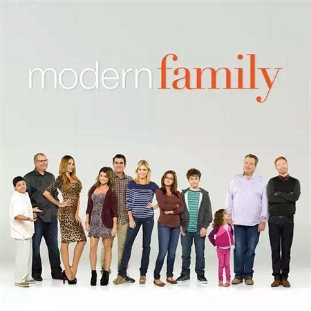 Modern Family - Season 1 Promo | Modern family gloria, Modern family ...