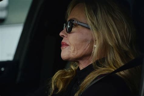 Melanie Griffith's shocking image with a new scar after her battle with ...