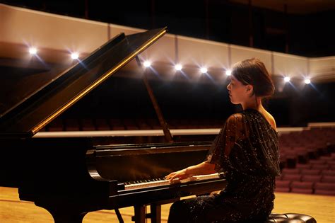 Explore the Different Types of Pianos | Artium Academy