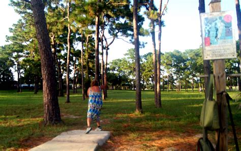 Hole 1 • Ed Austin Park (Jacksonville, FL) | Disc Golf Courses | Disc ...
