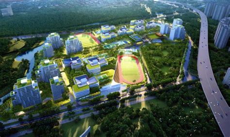 临九年制深圳中学坪山创新学校400米。