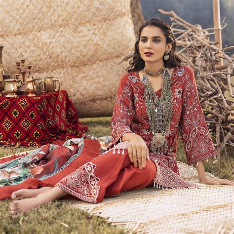 Maya by Nureh Embroidered Khaddar Winter Collection (with Shawl) – DAS ...