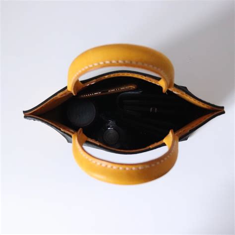 vivid hand bag | frasco.