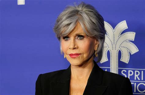 Jane Fonda says Tom Brady made her knees weak in '80 for Brady'