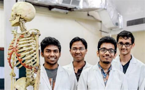 Medical Admissions 2017: Pay Rs 5.5 lakh for MBBS course in Kerala ...