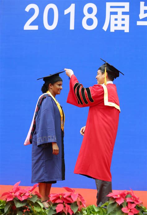 国际教育学院举行2021届来华留学生线上线下毕业典礼-国际教育学院