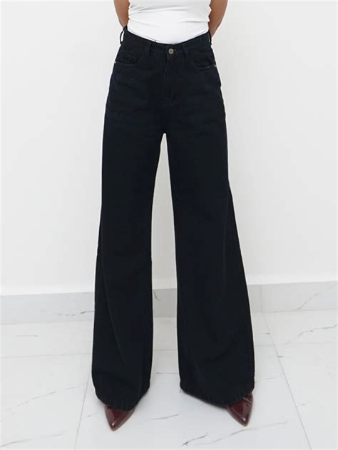 True Black Ultra Wide Leg Jeans
