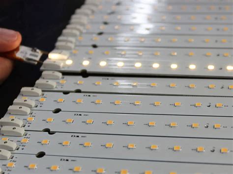 Testing LEDs 的图像结果