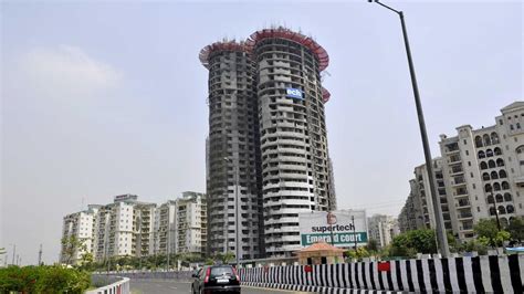 Supreme Court orders demolition of two Supertech Emerald Court towers ...