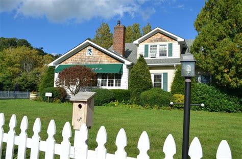 THE AZALEA INN BED AND BREAKFAST (Banner Elk) - B&B Reviews & Photos ...