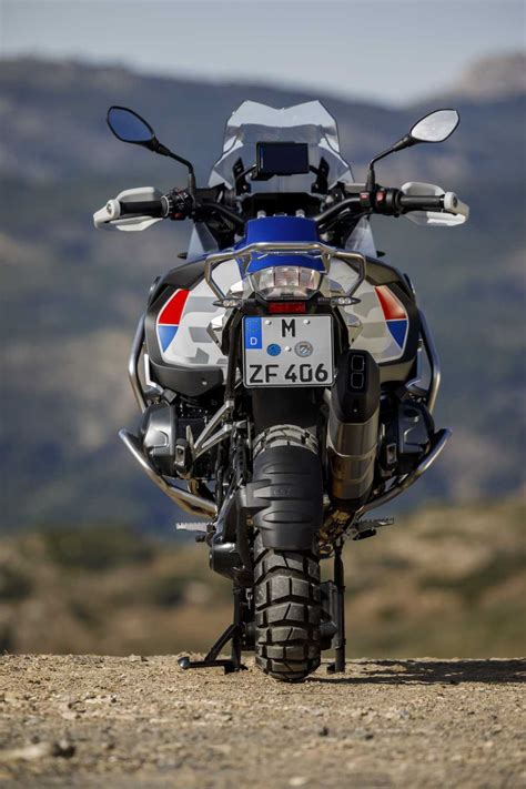 2019 BMW R 1250 GS Adventure Review (16 Fast Facts)