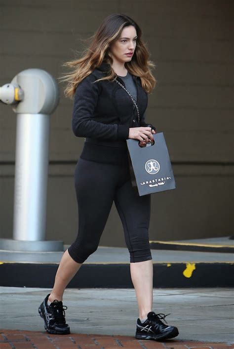 Kelly Brook in lycra (Divine Ass) | Divine Butts - Candid Asses blog