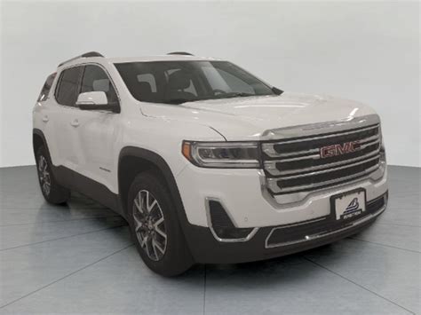 2023 GMC Acadia SLT at Bergstrom Green Bay - Research - GrooveCar
