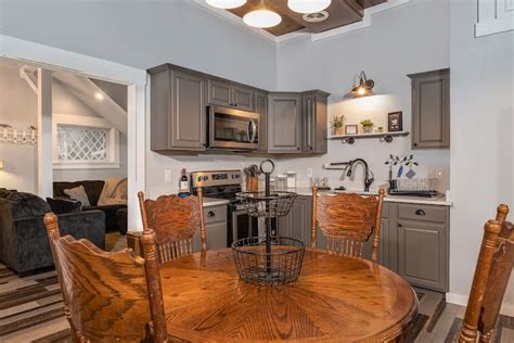 Gennett Mansion Guest House - Houses for Rent in Richmond, Indiana ...