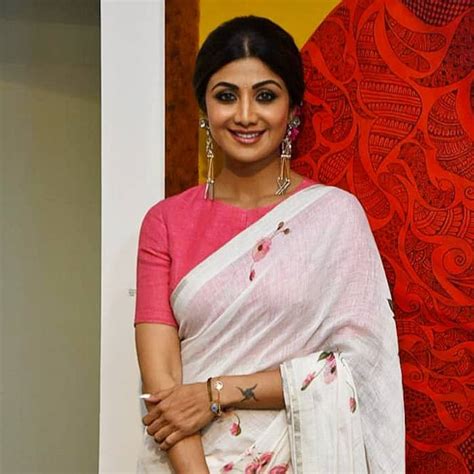 Shilpa Shetty's Simple Cotton Saree Proves You Don't Always Need Sequin ...