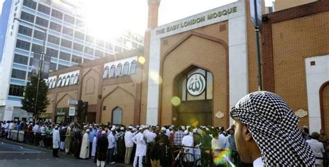 London Appoints Muslim Mayor But UK Mosques Ask Women To Stop Wearing ...