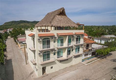 PUNTO MITA ECO SURF SUITES & CAFÉ (Punta de Mita, Riviera Nayarit ...